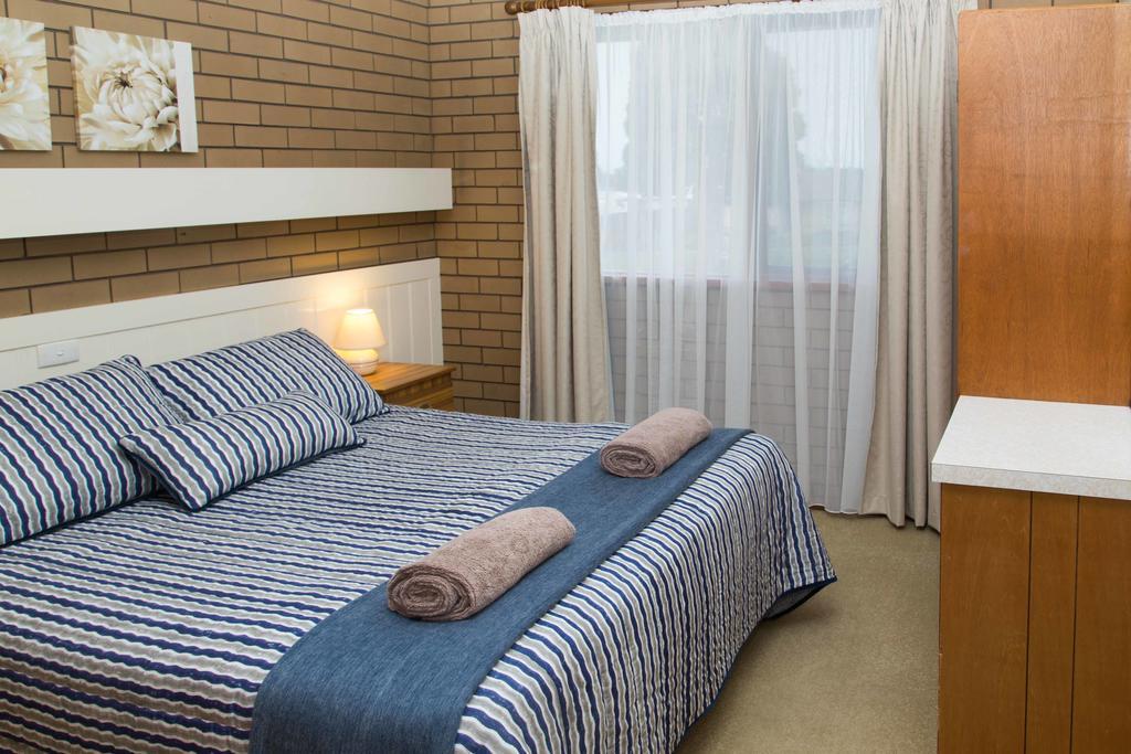 Sandpiper Holiday Apartments Лейкс-Энтранс Экстерьер фото