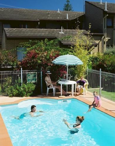 Sandpiper Holiday Apartments Лейкс-Энтранс Экстерьер фото