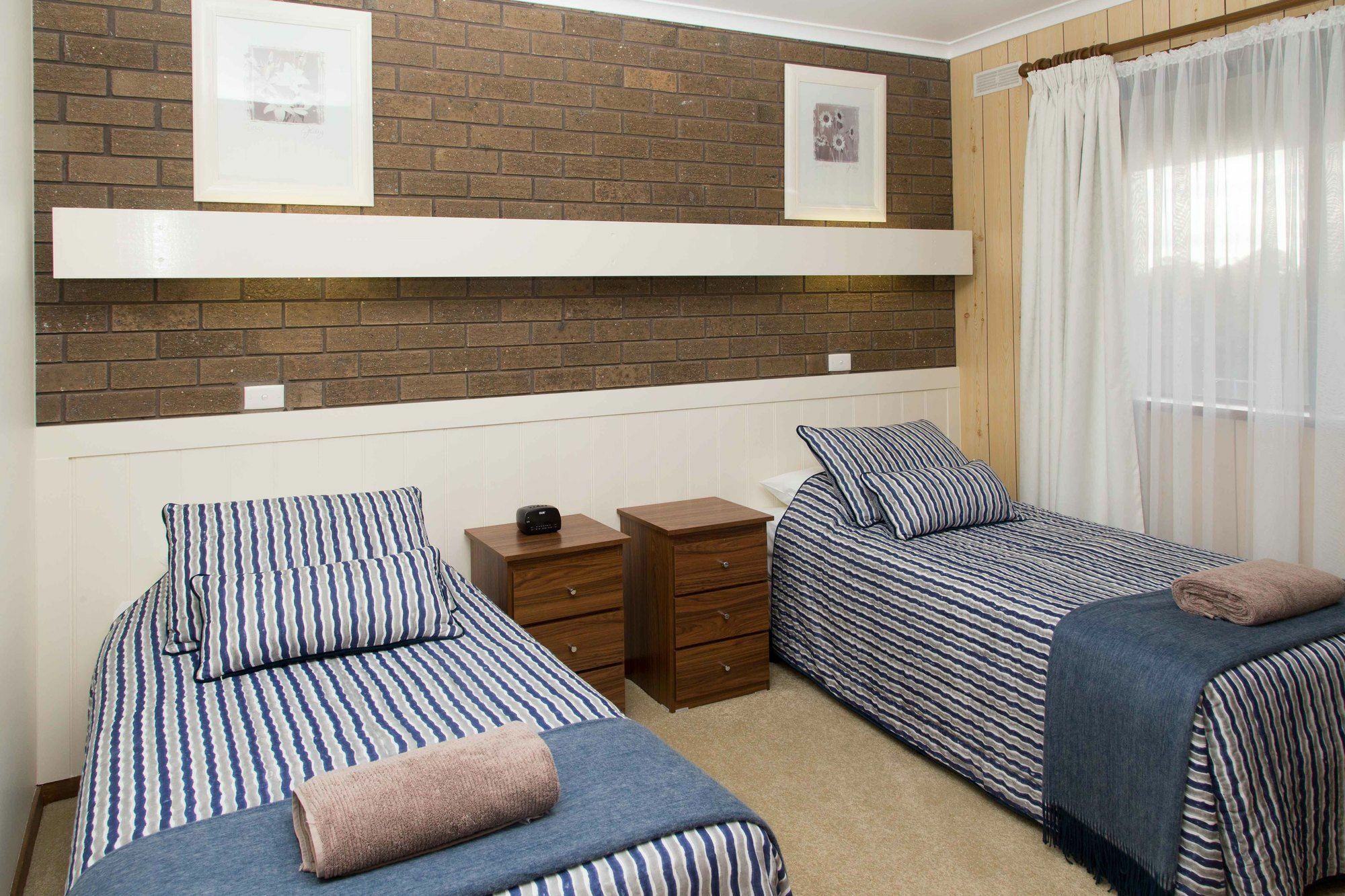 Sandpiper Holiday Apartments Лейкс-Энтранс Экстерьер фото