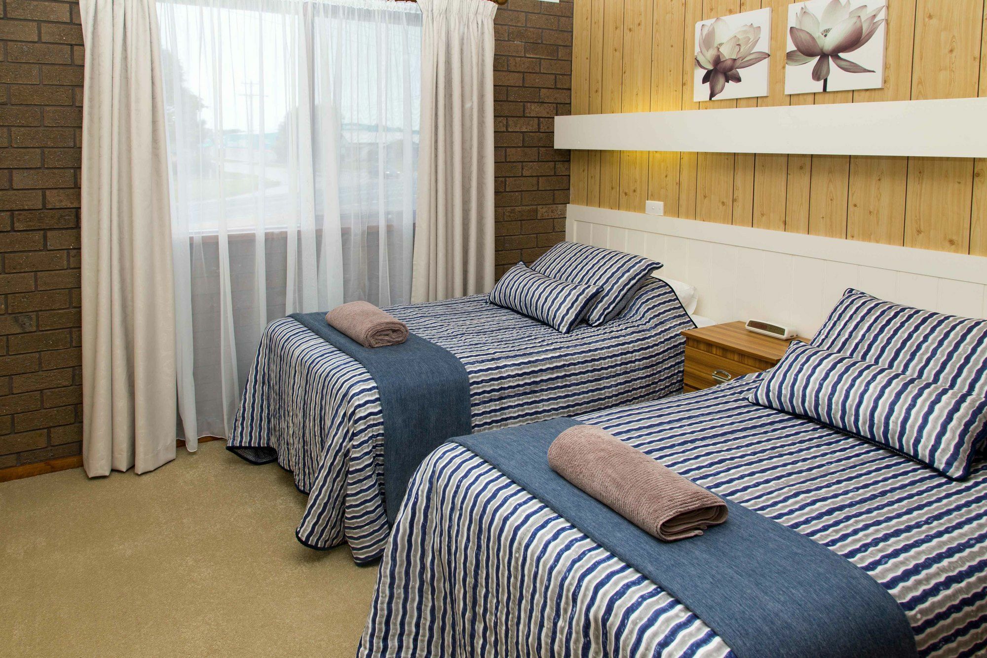 Sandpiper Holiday Apartments Лейкс-Энтранс Экстерьер фото