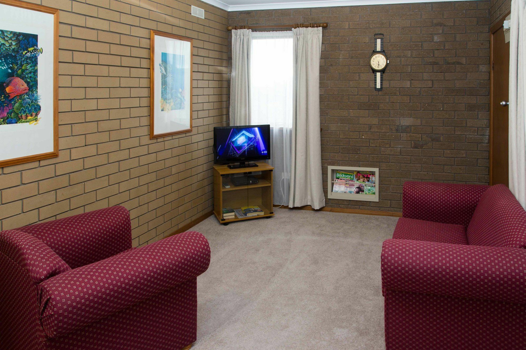 Sandpiper Holiday Apartments Лейкс-Энтранс Экстерьер фото
